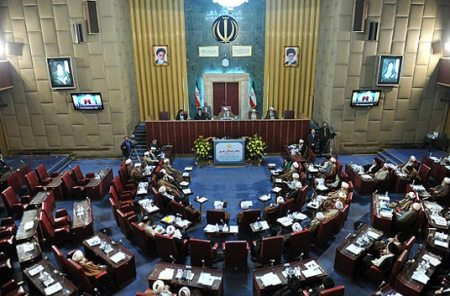 Irán se opone a la injerencia de EEUU en asuntos internos de Iraq
